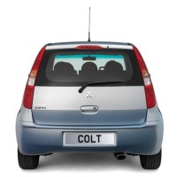 : фото Mitsubishi Colt сзади