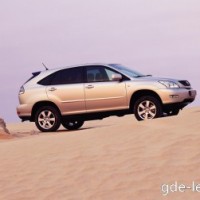 : Lexus RX300  сбоку