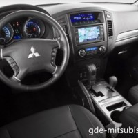 : Mitsubishi Pajero руль