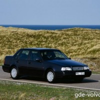 : Volvo 460