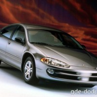 : Dodge Intrepid спереди