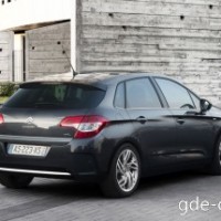 : Citroen C4 сзади