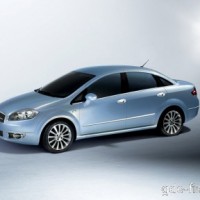 : FIAT Linea сбоку