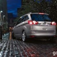 : Ford Grand C-MAX сзади