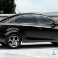 : Chevrolet Aveo сбоку