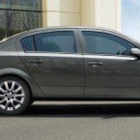 : фото Opel Astra Family сбоку