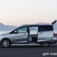 : Mazda 5 сбоку