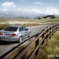 : BMW 3ER седан сзади