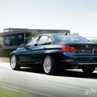 : BMW 3ER седан 2011 сзади, сбоку