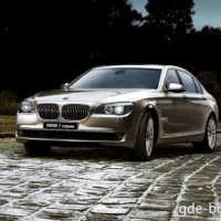 : BMW 7ER вид спереди