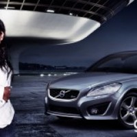 : Volvo C30 спереди