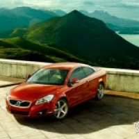 : Volvo C70 спереди, сбоку