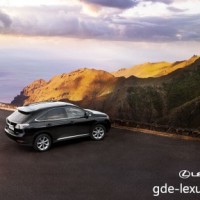 : Lexus RX270 