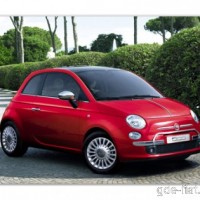 : FIAT 500 спереди, сбоку