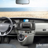 : Renault Trafic Passenger руль, передняя панель