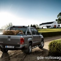 : Volkswagen Amarok вид сзади