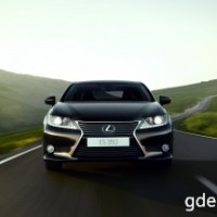 : фото Lexus ES 350 спереди