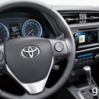 : Toyota Auris new руль