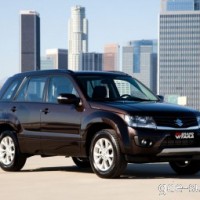 : Suzuki Grand Vitara вид сбоку