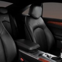 : Cadillac CTS coupe 2012 передние сиденья
