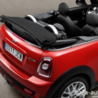 : MINI John Cooper Works cabrio вид сверху