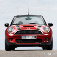 : фото MINI John Cooper Works cabrio спереди