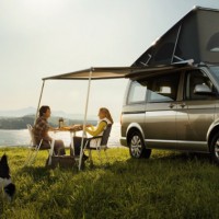 : фото Volkswagen California сбоку