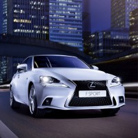 : Lexus IS 250 new вид спереди