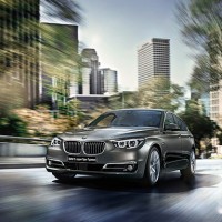 : фото BMW 5ER Gran Turismo на дороге