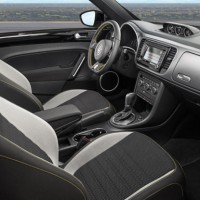 : Volkswagen Beetle передние сиденья, руль