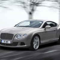 Bentley Continental GT спереди, сбоку: 