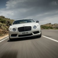 New Bentley Continental GT V8S вид спереди: 
