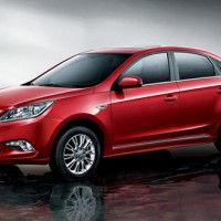 : Changan EADO сбоку