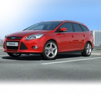 Ford Focus wagon: слева спереди