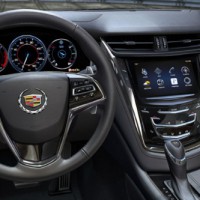 Cadillac CTS sedan 2014: салон спереди