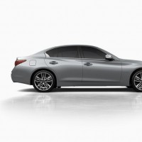 Infiniti Q50 Hybrid: справа сбоку