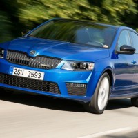 Skoda Octavia RS: слева спереди