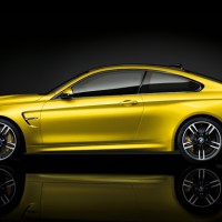 BMW М4 coupe: слева сбоку