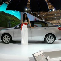 Dongfeng S30: слева сбоку