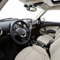 MINI Cooper S ALL4 countryman: салон спереди