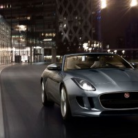 Jaguar F-Type кабриолет: спереди