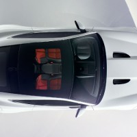 Jaguar F-Type купе: сверху