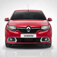 Renault Sandero: спереди