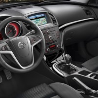 Opel Insignia sedan: место переднего пассажира