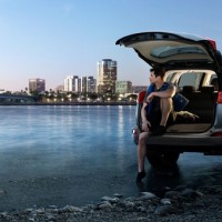 Toyota RAV4: с открытым багажником