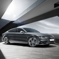 Audi S7 Sportback: спереди слева