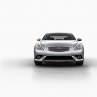 Infiniti Q60 Coupe: спереди