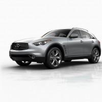 Infiniti QX70: слева спереди