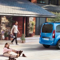 Citroën Berlingo Multispace: справа сзади