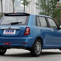 Lifan Smily new: сзади справа